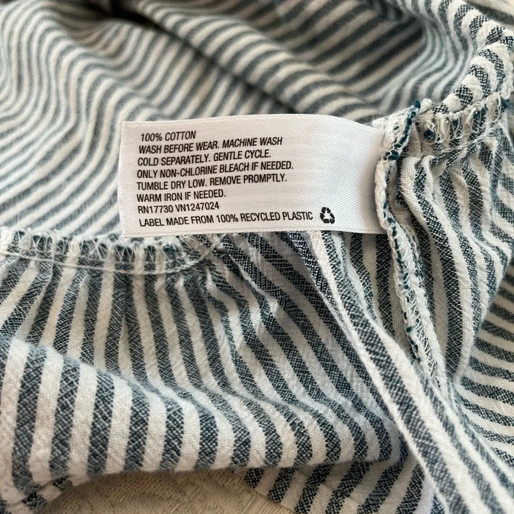 Cat & Jack girls dress striped blue and white size  5 - Picture 4 of 4